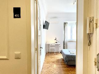Home Out Rooms & Apartments fotoÄŸrafÄ±