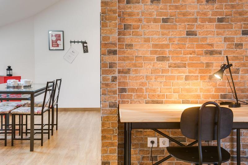 Home Out Rooms & Apartments - Oda