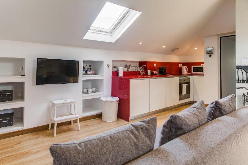 Home Out Rooms & Apartments - Oda