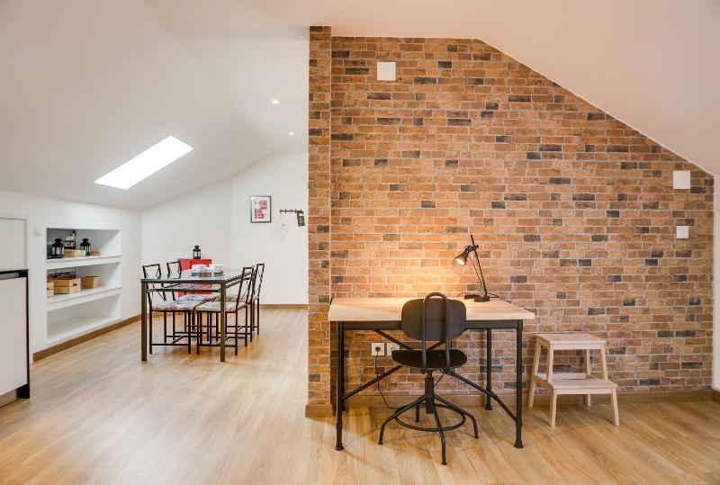 Home Out Rooms & Apartments - Oda