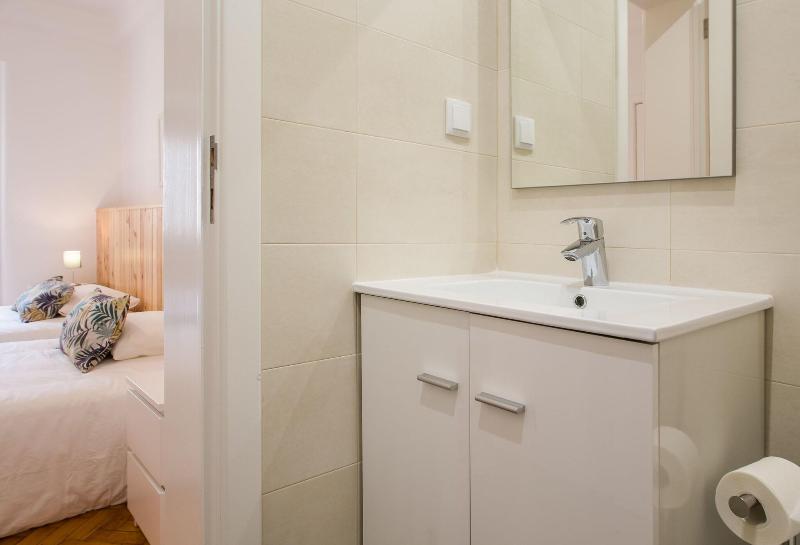 Home Out Rooms & Apartments - Oda