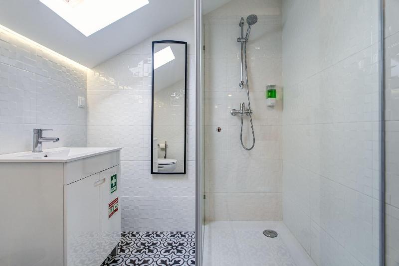 Home Out Rooms & Apartments - Oda