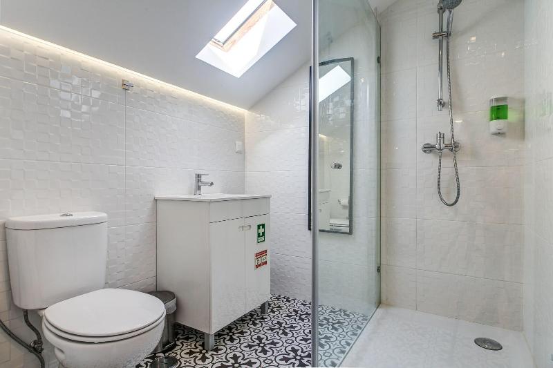 Home Out Rooms & Apartments - Oda