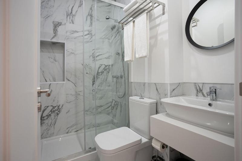 Home Out Rooms & Apartments - Oda
