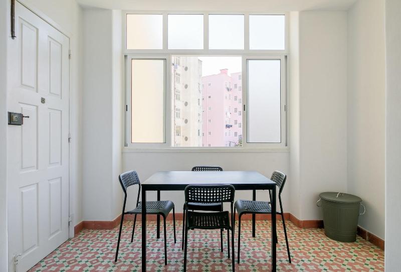 Home Out Rooms & Apartments - Oda