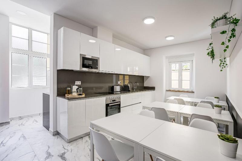 Home Out Rooms & Apartments - Oda