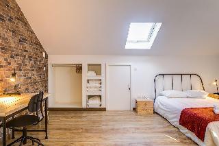 Home Out Rooms & Apartments fotoÄŸrafÄ±