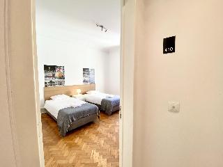 Home Out Rooms & Apartments fotoÄŸrafÄ±