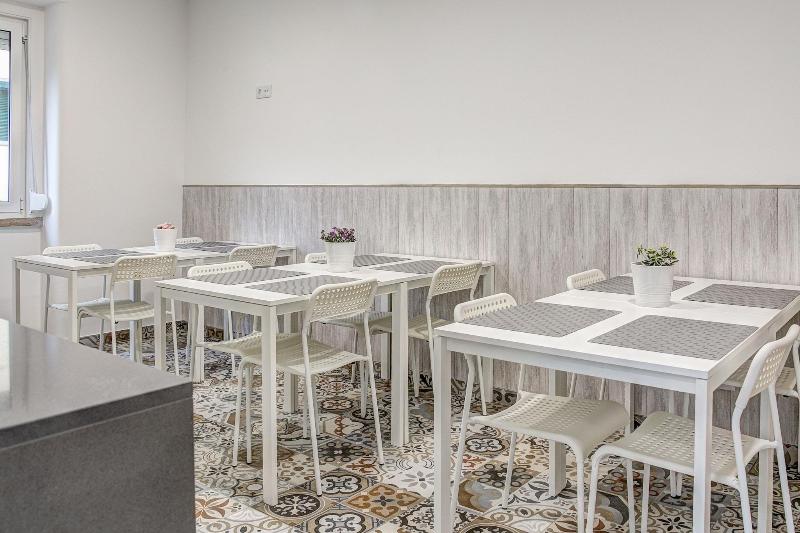 Home Out Rooms & Apartments - Oda