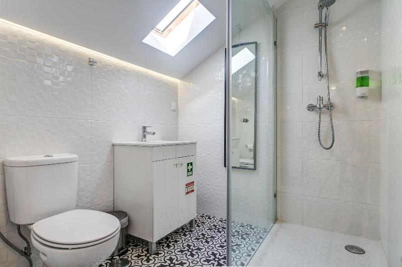 Home Out Rooms & Apartments - Oda