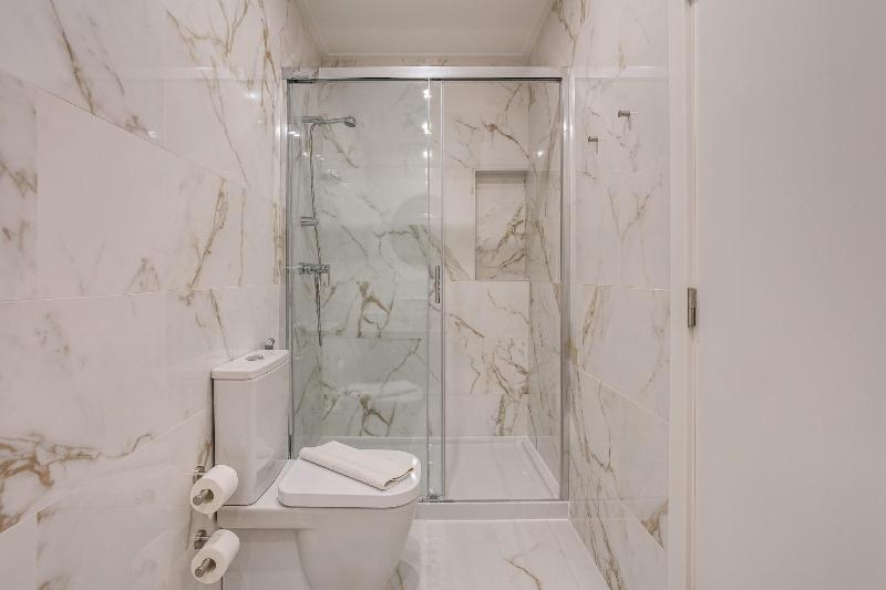 Home Out Rooms & Apartments - Oda