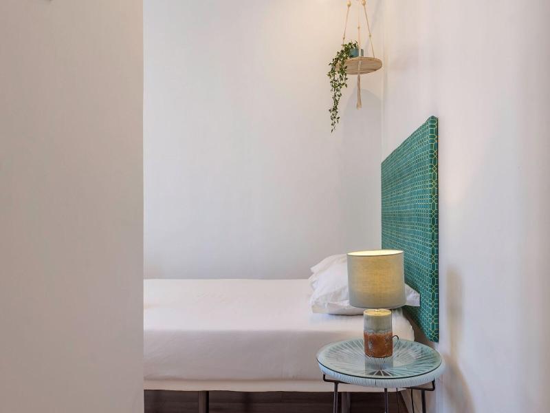 The Color Suites & Rooms - Lobi