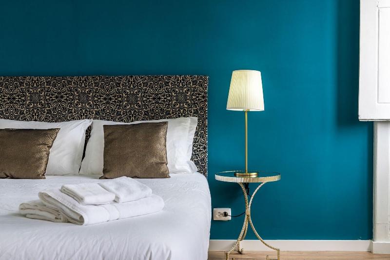 The Color Suites & Rooms - Lobi