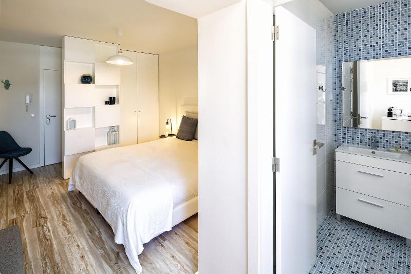 JR Studios & Suites (Riu's) - Oda