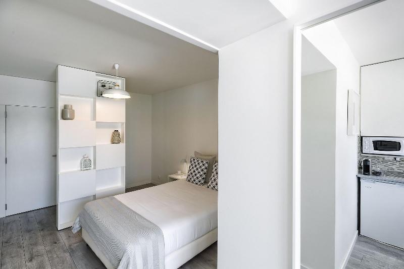 JR Studios & Suites (Riu's) - Oda