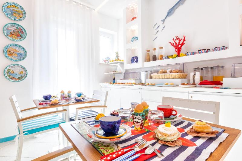 Sersale Suites - Restoran