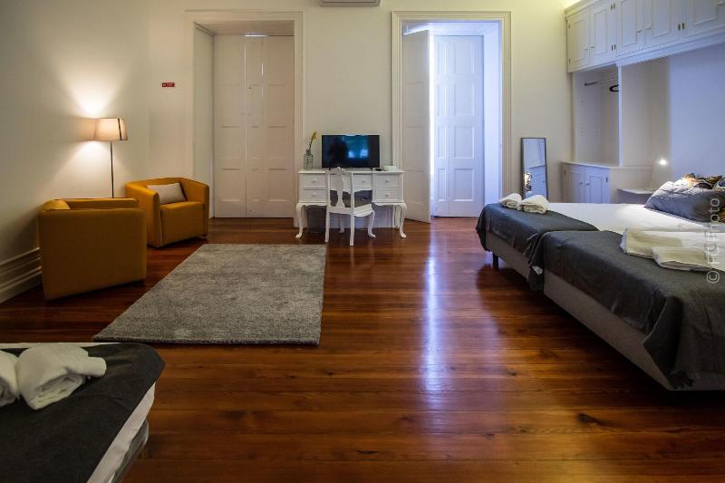 CC Guest House - Ao Mercado - Oda