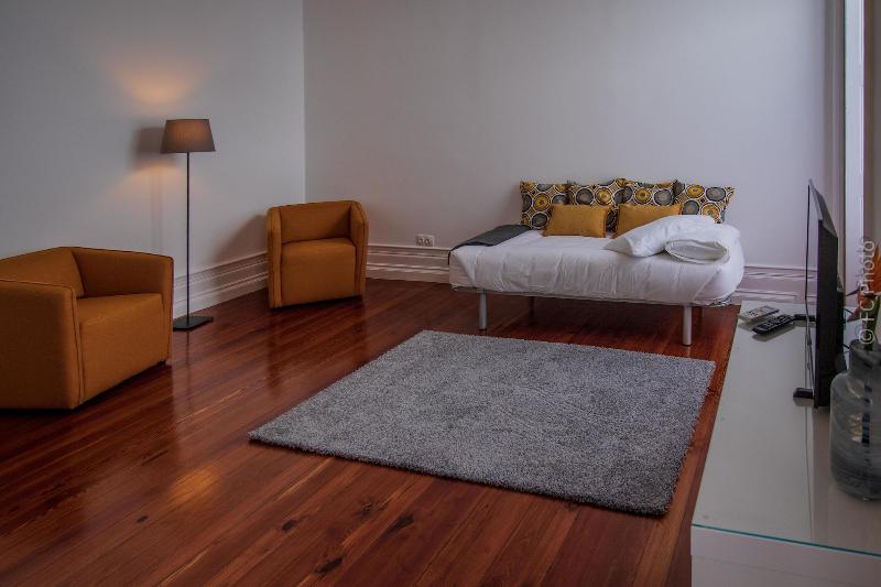 CC Guest House - Ao Mercado - Oda