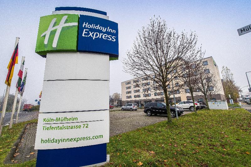 Holiday Inn Express Cologne Muelheim - Genel