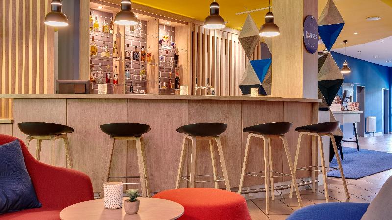 Holiday Inn Express Cologne Troisdorf - Bar