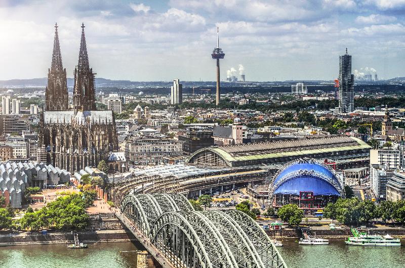 Holiday Inn Express Cologne Troisdorf - Genel