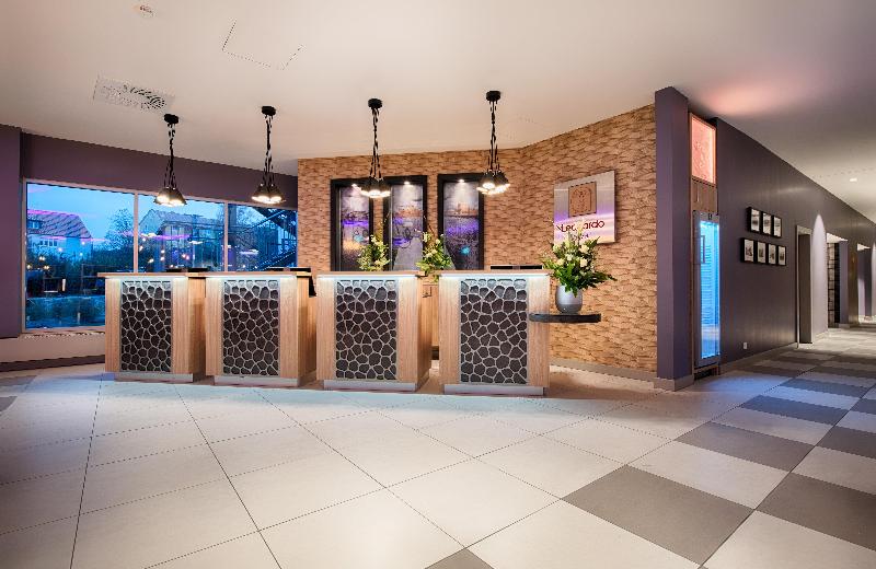 Leonardo Hotel Wolfsburg City Center - Lobi