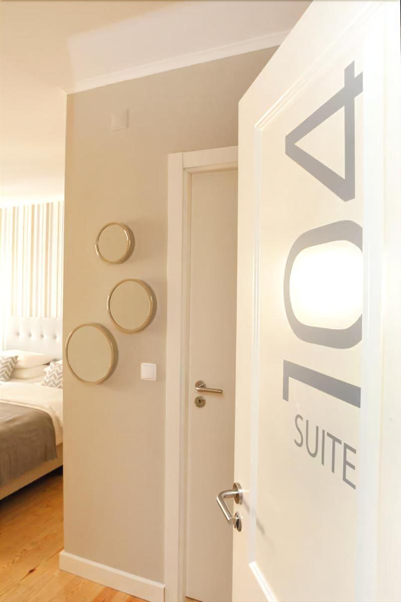 Flores Guest House - Lobi