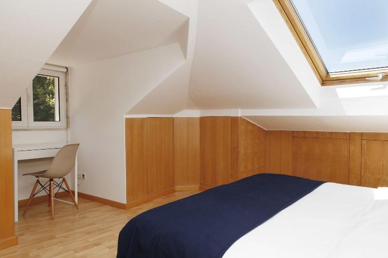 Flores Guest House - Oda