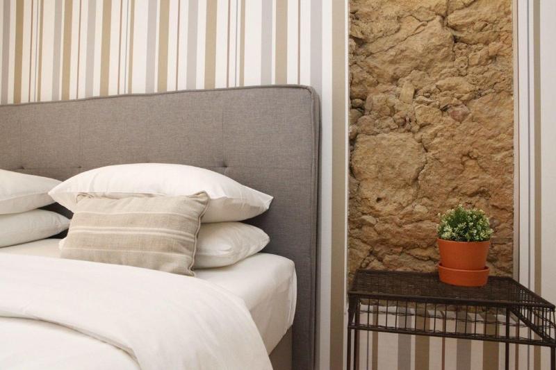 Flores Guest House - Oda