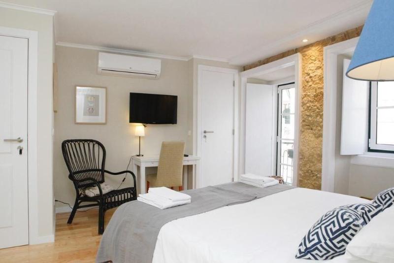 Flores Guest House - Oda