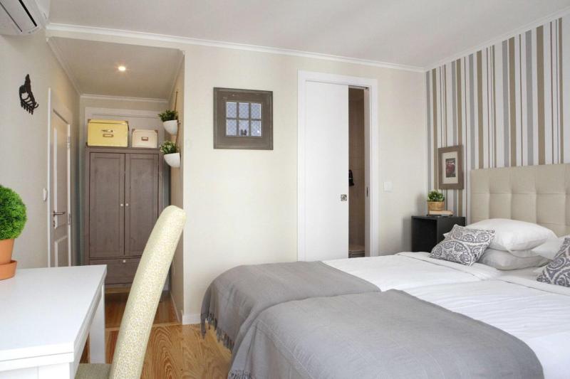 Flores Guest House - Oda