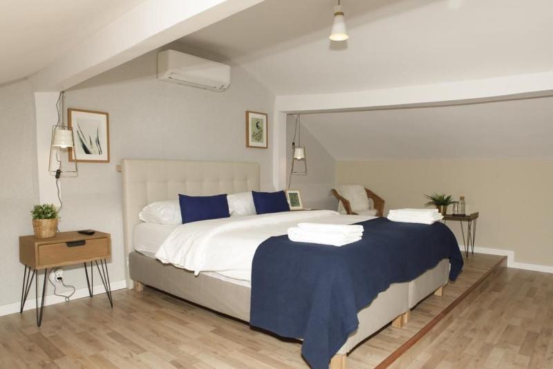 Flores Guest House - Oda