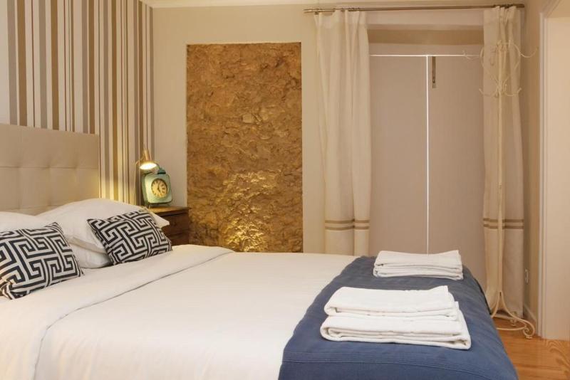 Flores Guest House - Oda