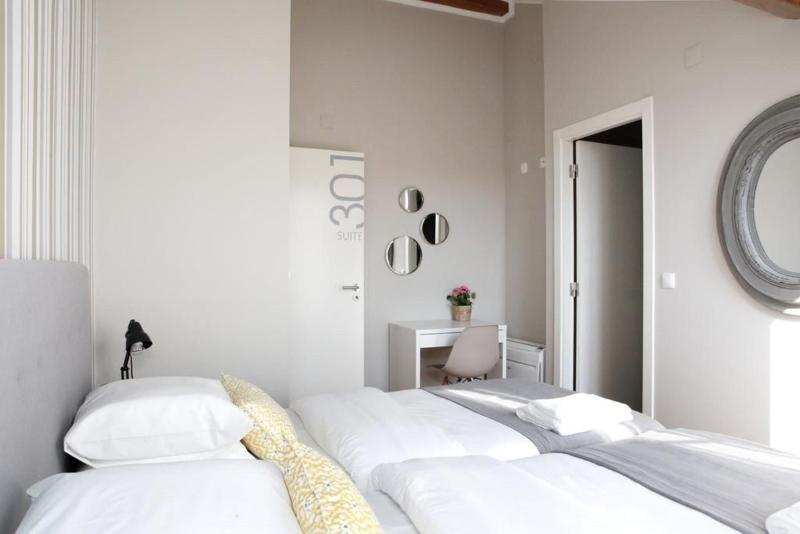 Flores Guest House - Oda
