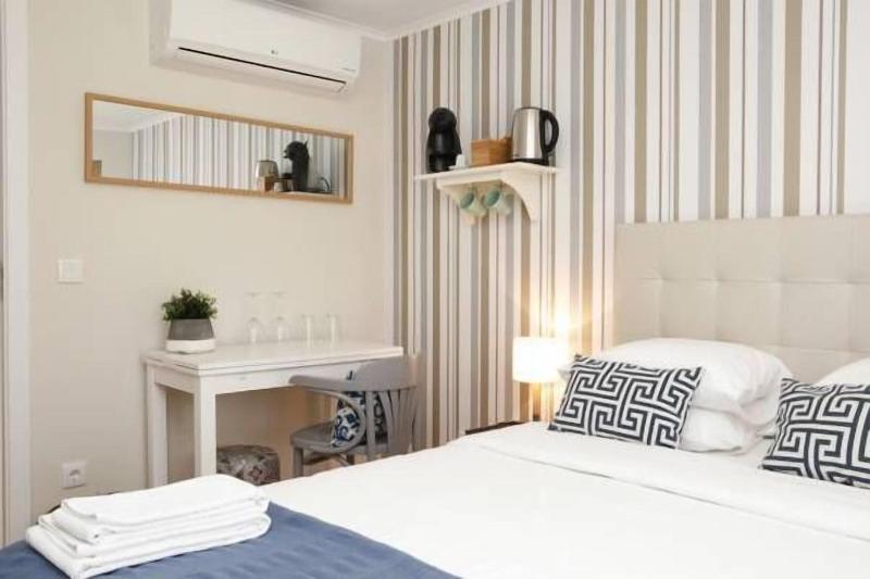 Flores Guest House - Oda