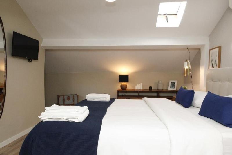 Flores Guest House - Oda
