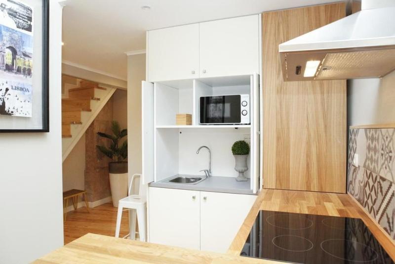 Flores Guest House - Oda