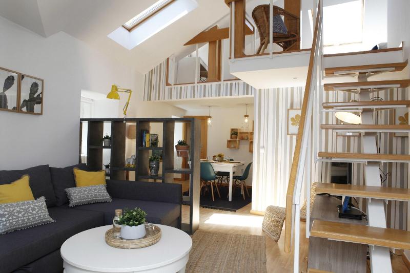 Flores Guest House - Oda