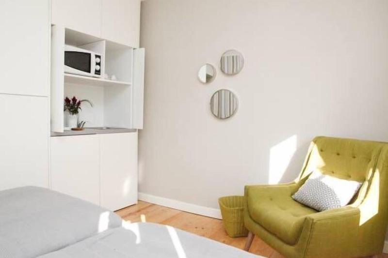 Flores Guest House - Oda