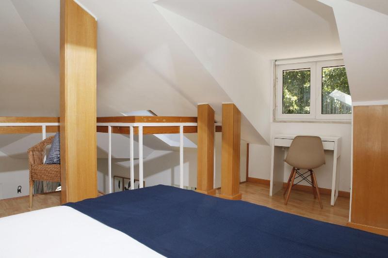 Flores Guest House - Oda