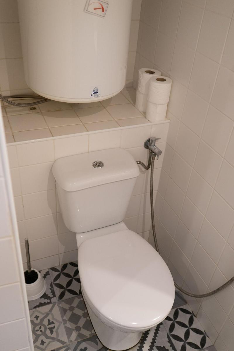 Flores Guest House - Oda