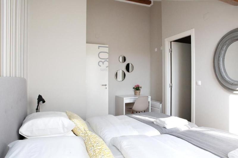Flores Guest House - Oda