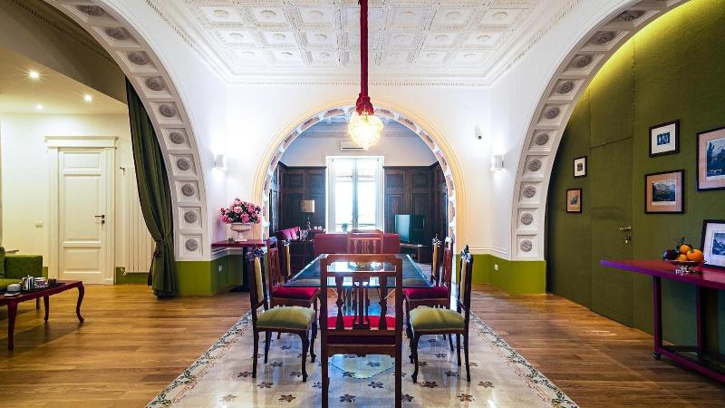 Donna Giulia, Luxury House- Mini Hotel - Restoran