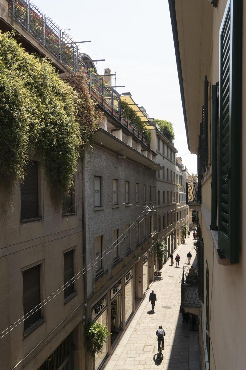 Della Spiga Suites By Brera Apartments - Genel