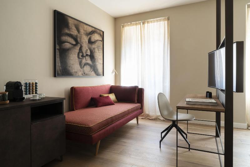 Della Spiga Suites By Brera Apartments - Oda