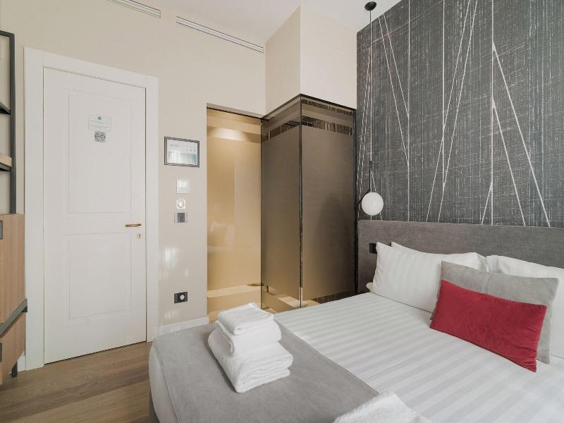 Della Spiga Suites By Brera Apartments - Oda