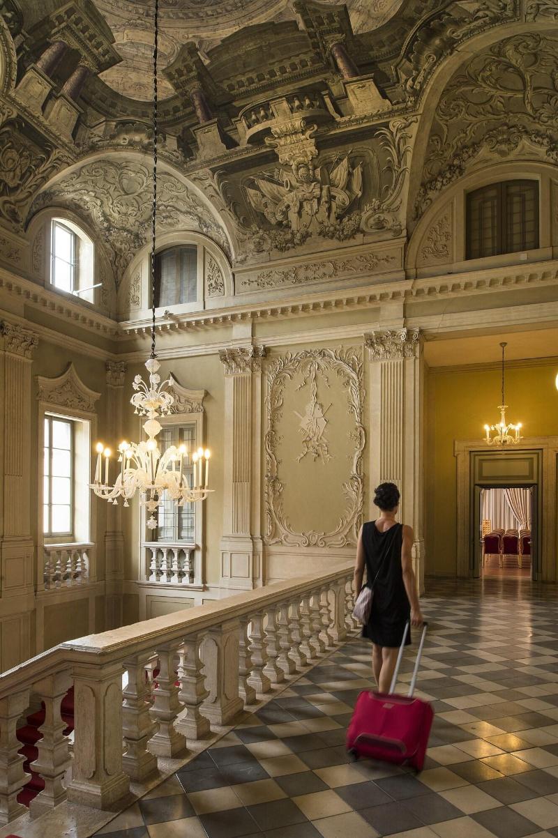 Centro Paolo Vi - Aktivite