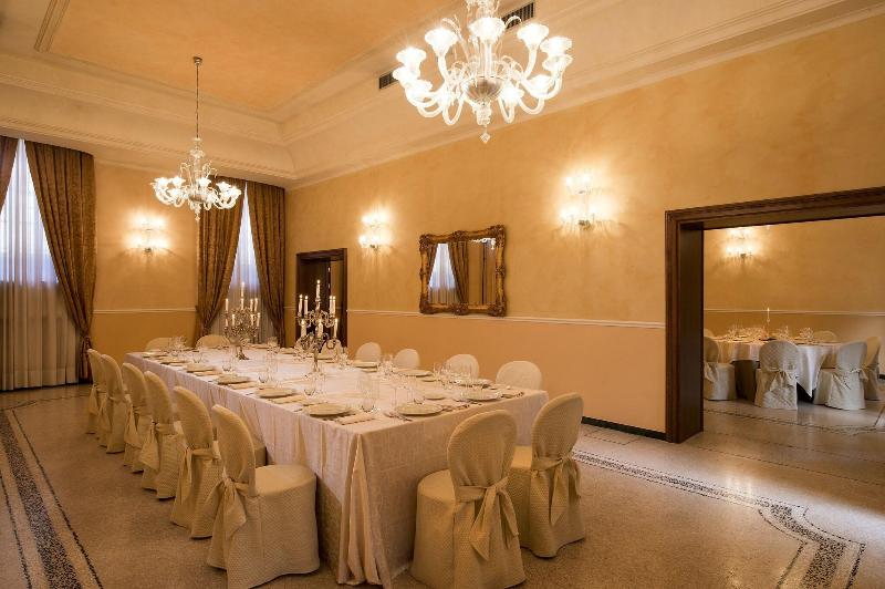 Centro Paolo Vi - Restoran
