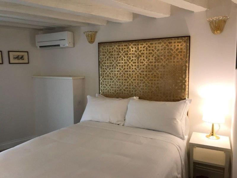 Suites Alla Maddalena - Oda