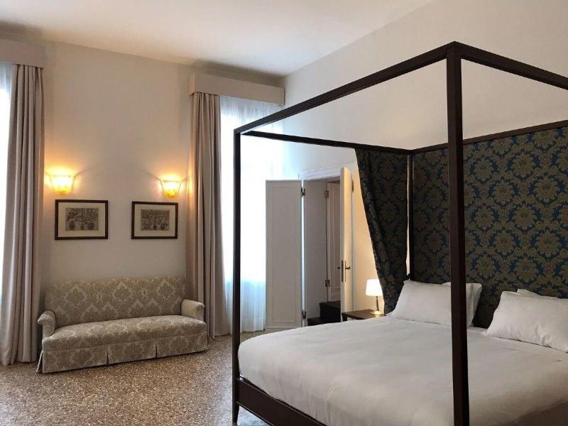 Suites Alla Maddalena - Oda